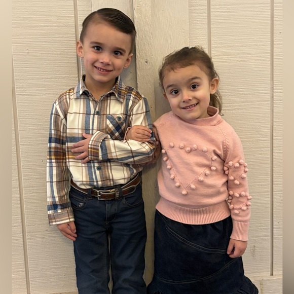 Kayla Howard - Picture 10 of 16